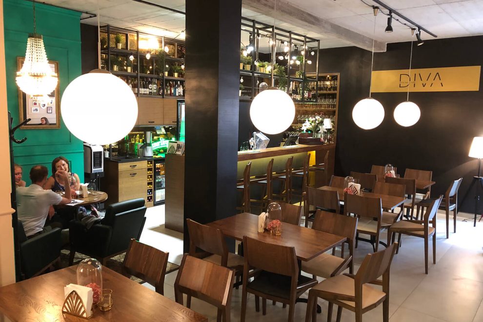 DIVÁ drink bar & cafe