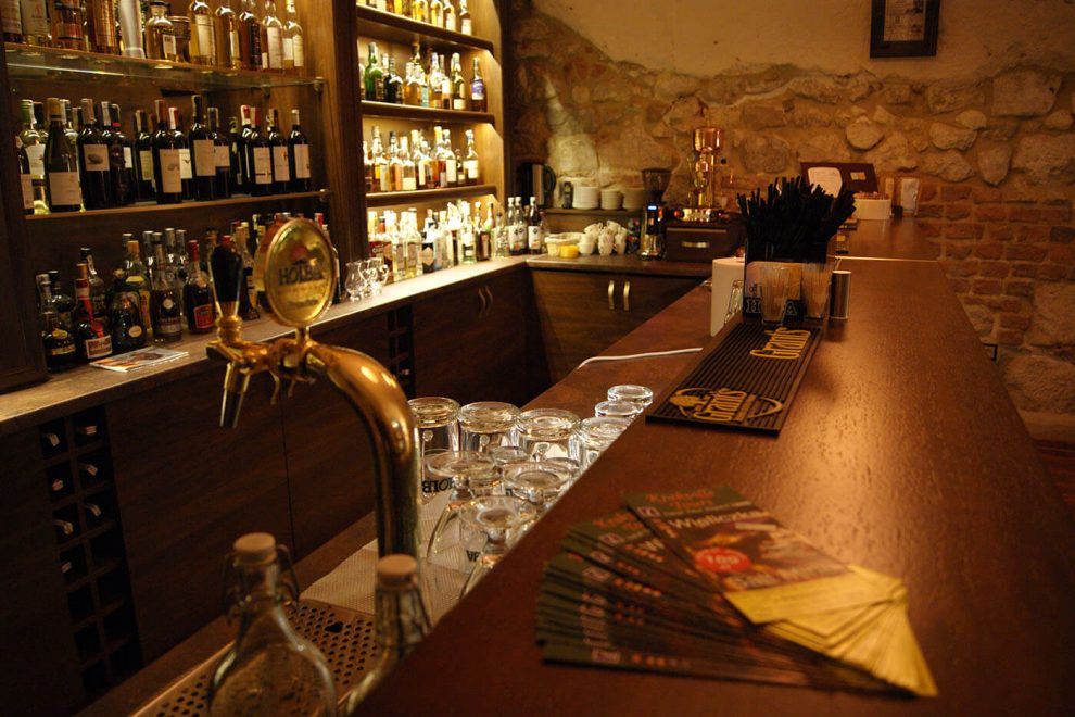 Silver Whisky Pub