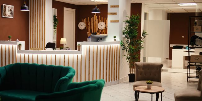 Meble do recepcji hotelowej Stolbar